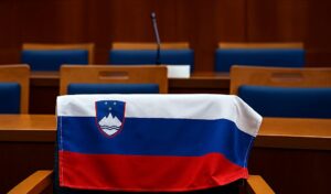 Slovenia järjestää kansanäänestyksen avustetusta itsemurhasta