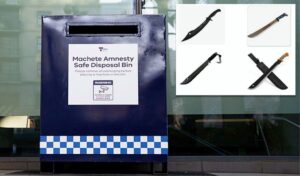 Australialaiset kritisoivat voimakkaasti ”machete-roskakori”-ratkaisua rikollisuuden torjumiseksi: ”Meitä hallitsevat täydelliset idiootit”