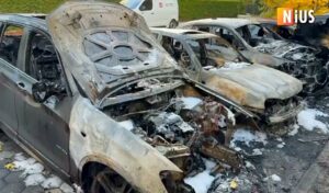 Vasemmistoterrori kiihtyy: Antifan iskussa AfD-poliitikon perheen autot poltettiin Hampurissa