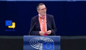 Saksalaismeppi väitti joukkoraiskausten olevan ”keksittyjä”, vaikka viralliset rikostilastot kertovat täysin päinvastaista