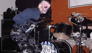 Vasemmistoaktivistit estivät punk-keikan – ”Inklusiivisuus” voitti sananvapauden