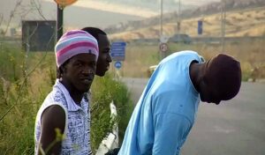 Ulkomaalaisten leirit valtasivat kadut Roomassa: “Näin ei voi enää elää!”