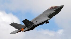 F-35-hävittäjiin hankitaan ilmasta maahan -aseistusta