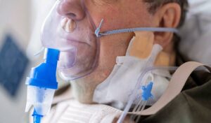 Saksalainen tuomioistuin vahvisti iäkkään turkkilaisnaisen karkotuksen – syynä hengenvaarallinen teko sairaalassa