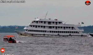 Brasilian vasemmistolainen presidentti saapuu maan ilmastokokoukseen – majailee yli 4000 litraa dieseliä kuluttavassa hotellilaivassa